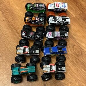 Monster Jam Monster Truck Bundle 10 pc